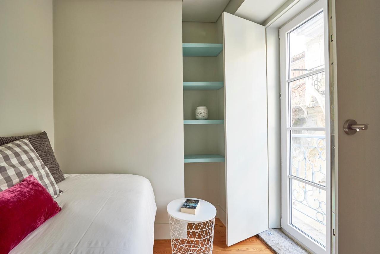 Modern Apartment Bica Dos Olhos Lisboa Szoba fotó